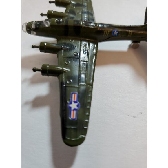 Airplane Diecast A222 B-17 Plane Toy Missing Propellers - Picture 7 of 12